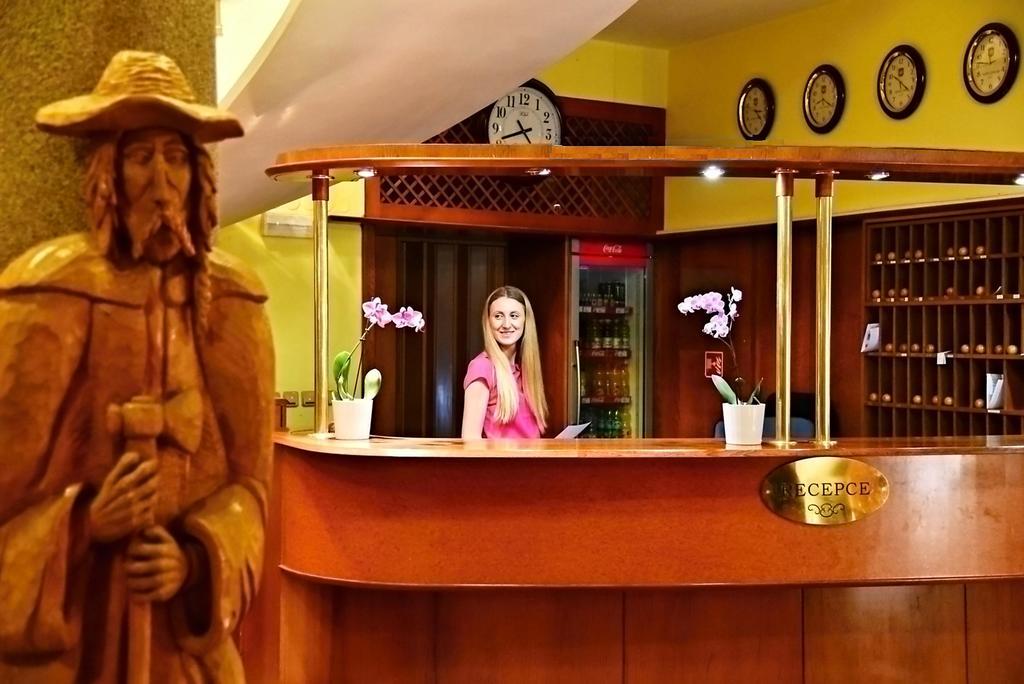 繁荣酒店 Čeladná 外观 照片